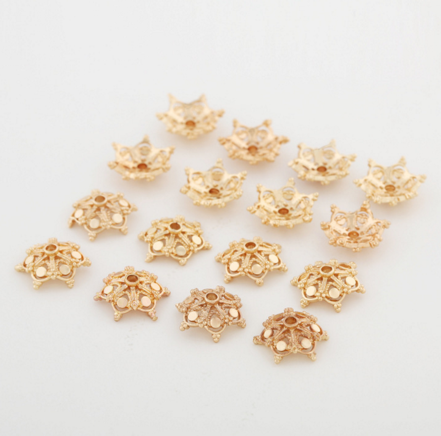 10 pcs 24k gold plated snowflake bead cap brass spacer beads pendants  brass caps brass bead Size: 13 mm Hole size: 1.5 mm  Luxurious 24k white gold plated! Brass base. Fine quality.  You will receive 10 pcs of the beads as pictured. Xaxe.com