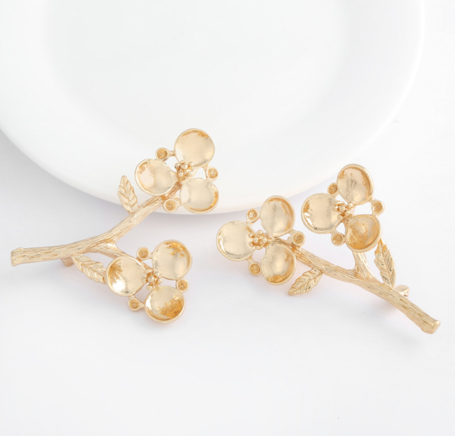 3 pcs 24k gold plated plump flower pin brooch brass spacer beads  brass caps brass connector Xaxe.com