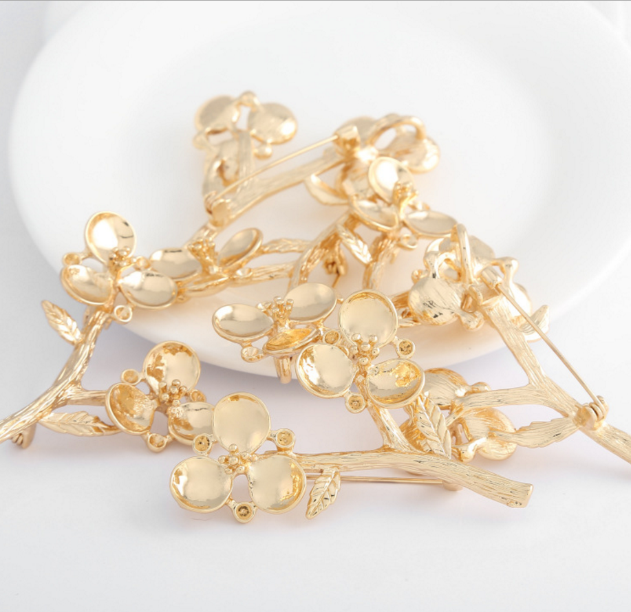 3 pcs 24k gold plated plump flower pin brooch brass spacer beads  brass caps brass connector Xaxe.com