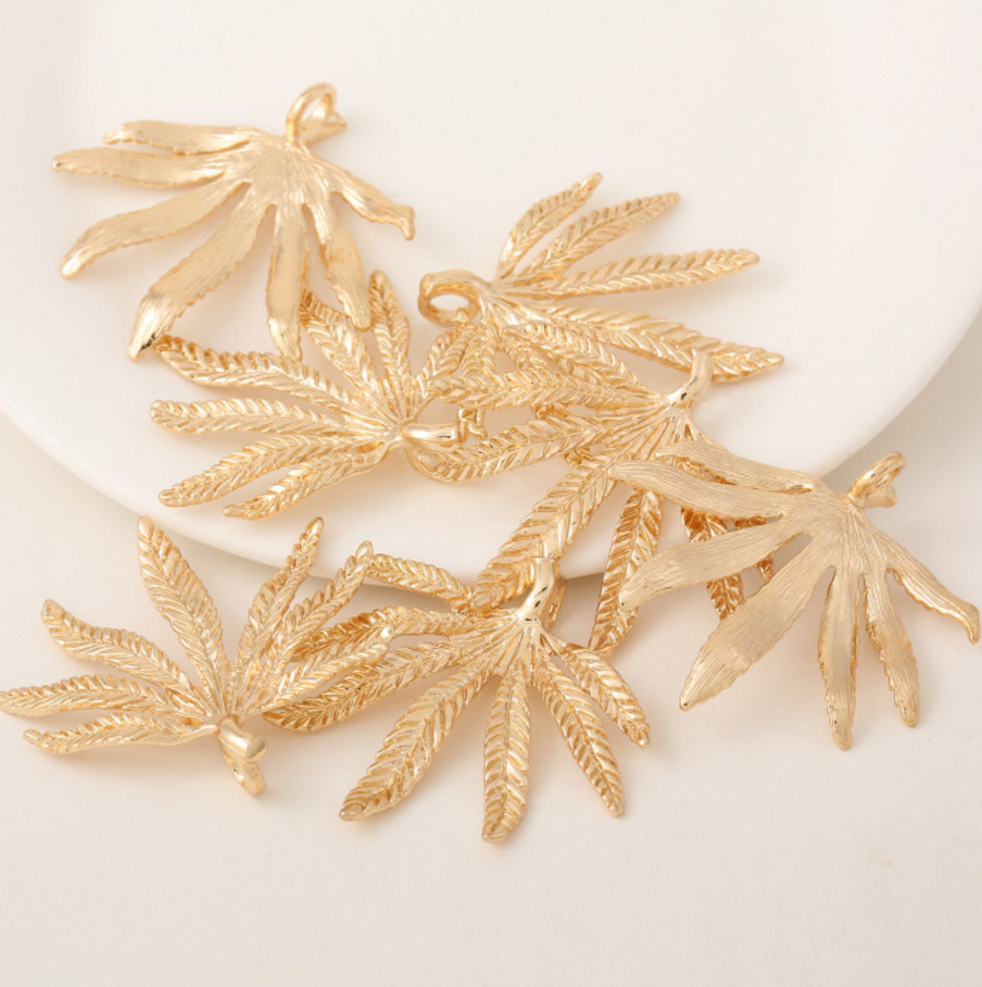 5 pcs 24k gold plated The leaf pendant brass spacer beads  brass caps brass connector Xaxe.com