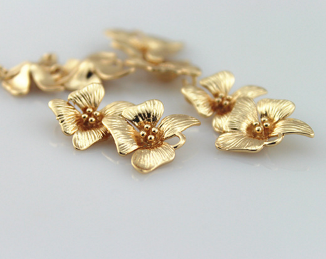 5 pcs 24k gold plated big flowers brass pendant brass caps brass bead Xaxe.com