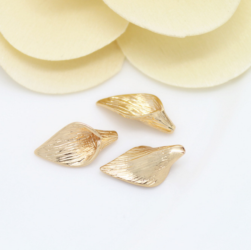 5 pcs 24k gold plated lily floral brass spacer beads  brass caps brass connector Xaxe.com