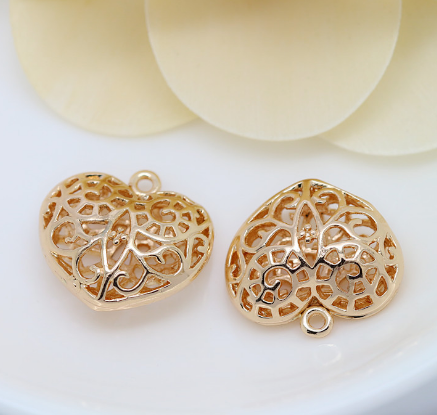 5 pcs 24k gold plated the hollow heart pendant brass spacer beads  brass caps brass connector Xaxe.com