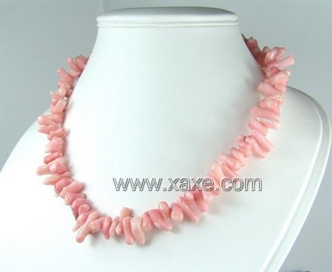 Lovely pink coral little chip necklace Xaxe.com