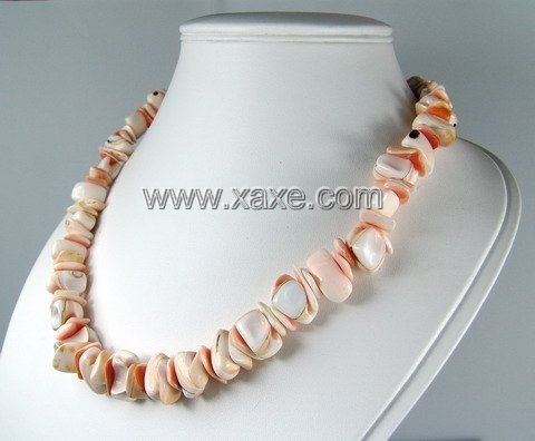 Lovely shell necklace a Xaxe.com