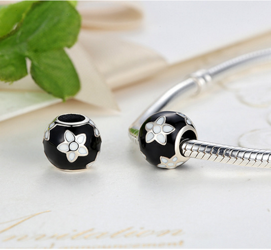 Sterling 925 silver charm black white flower bead pendant fits Pandora charm and European charm bracelet Xaxe.com