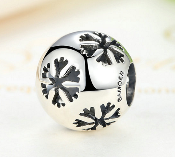 Sterling 925 silver charm hollow snowflakes pendant fits Pandora charm and European charm bracelet Xaxe.com